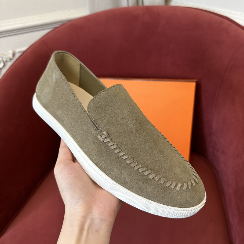 H**me5 sneaker