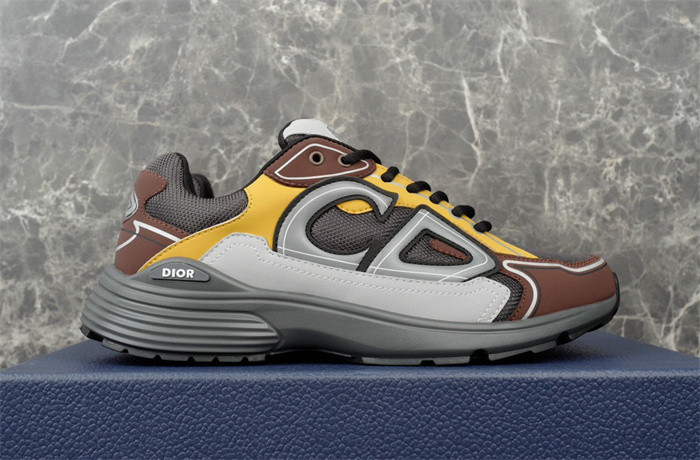 dio* sneaker