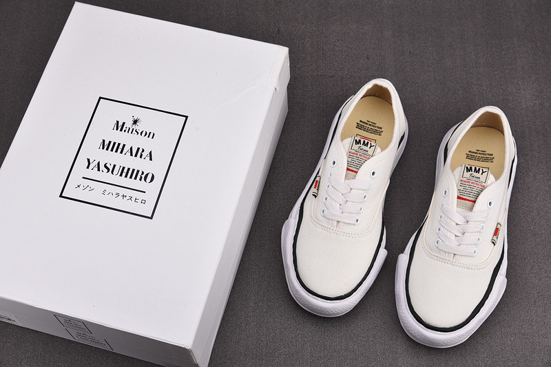 Ma*s*n mihara yasuhiro sneaker