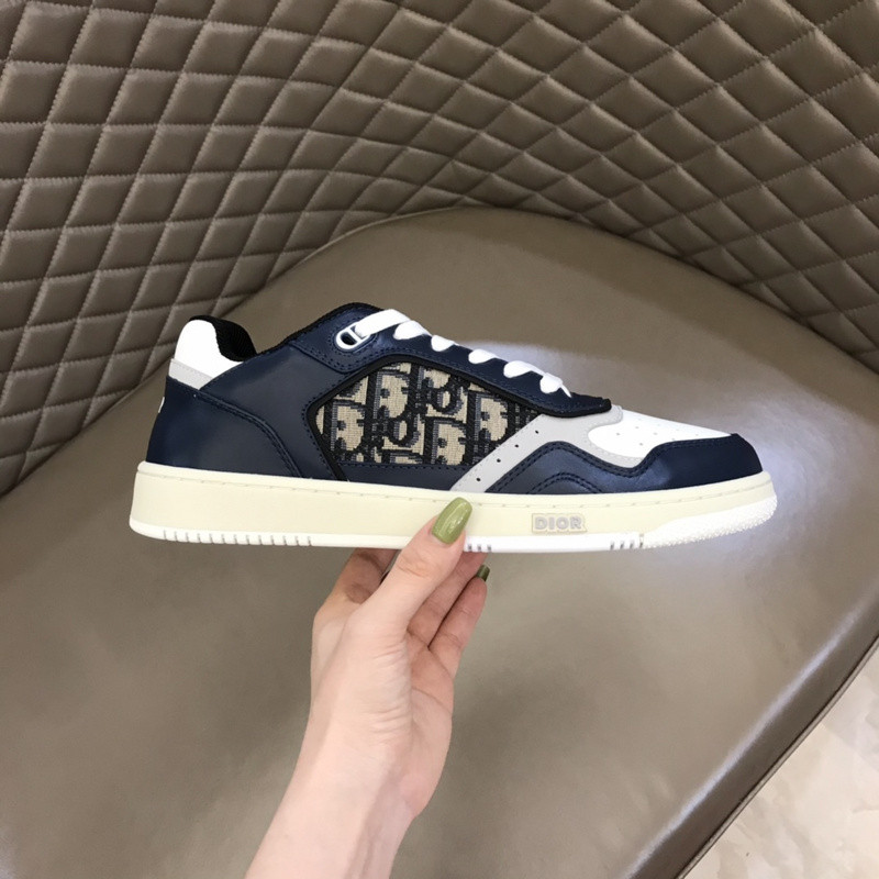 dio* sneaker