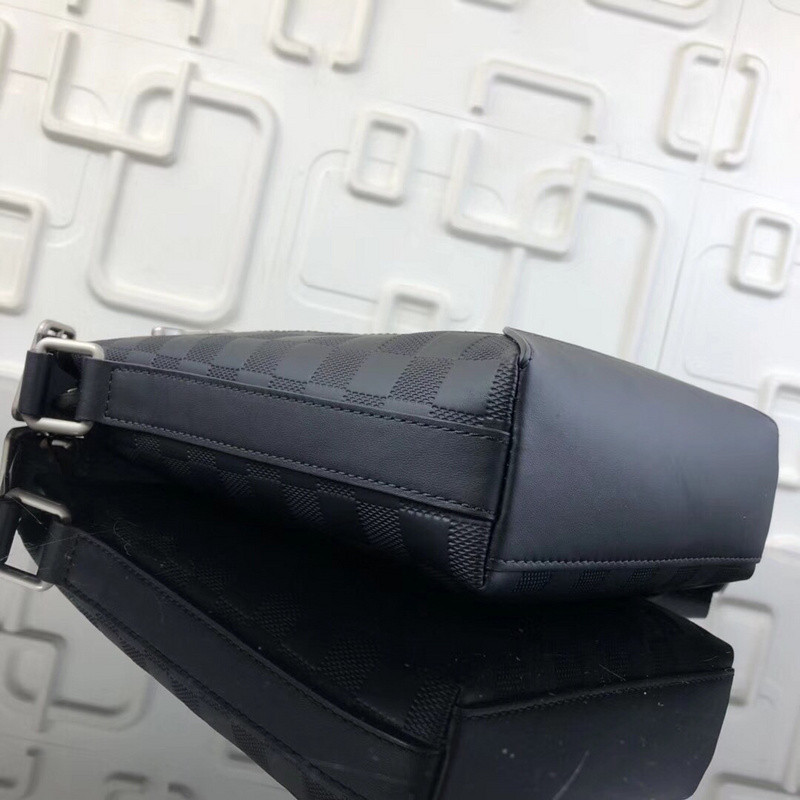 LVT PURSE