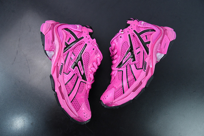 Ba*len*cia*ga runner sneaker