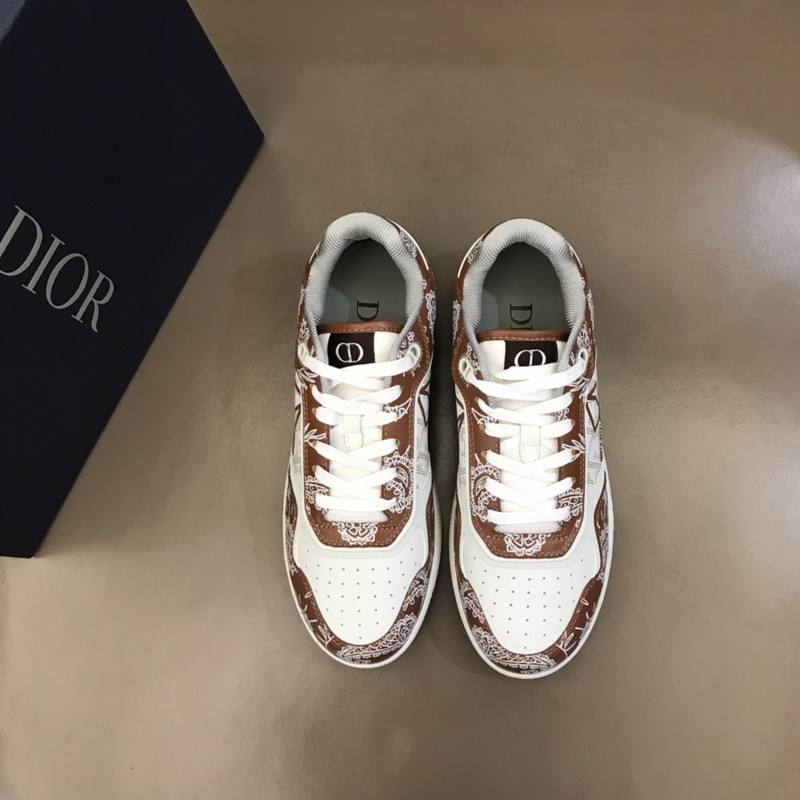 dio* sneaker