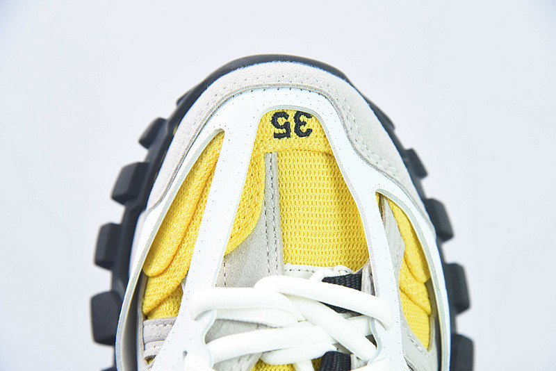 bc track sneaker