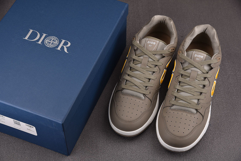 dio* sneaker