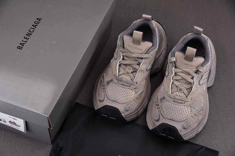BC XL SNEAKERS