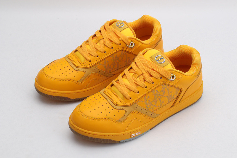 dio* sneaker