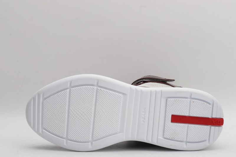 pr sneaker