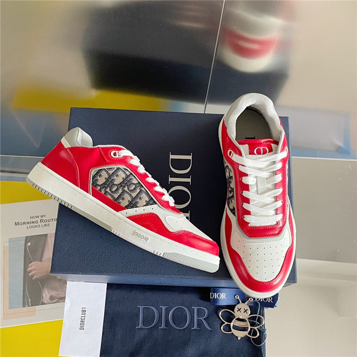 dio* sneaker