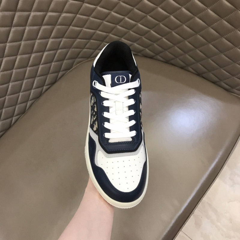 dio* sneaker