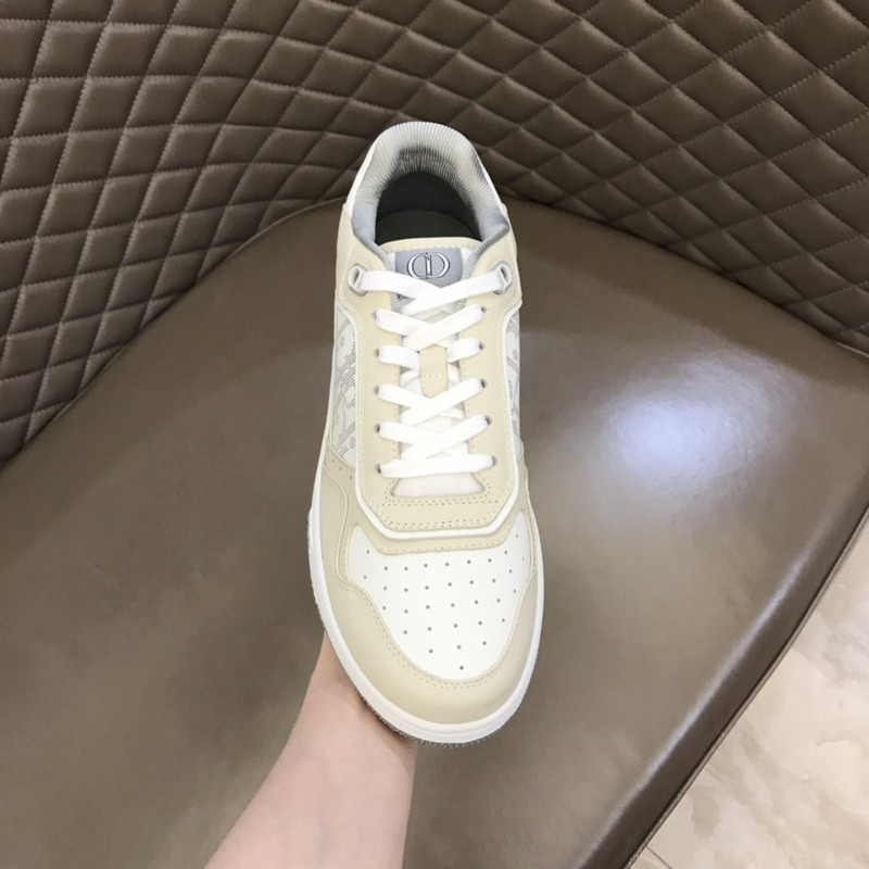 dio* sneaker