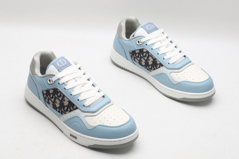 dio* sneaker