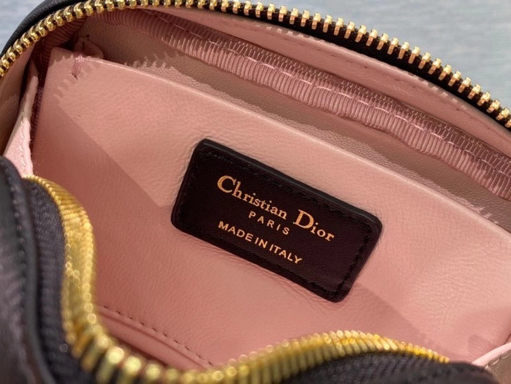D10r bag