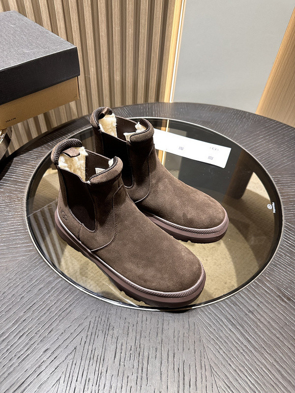 UGG
