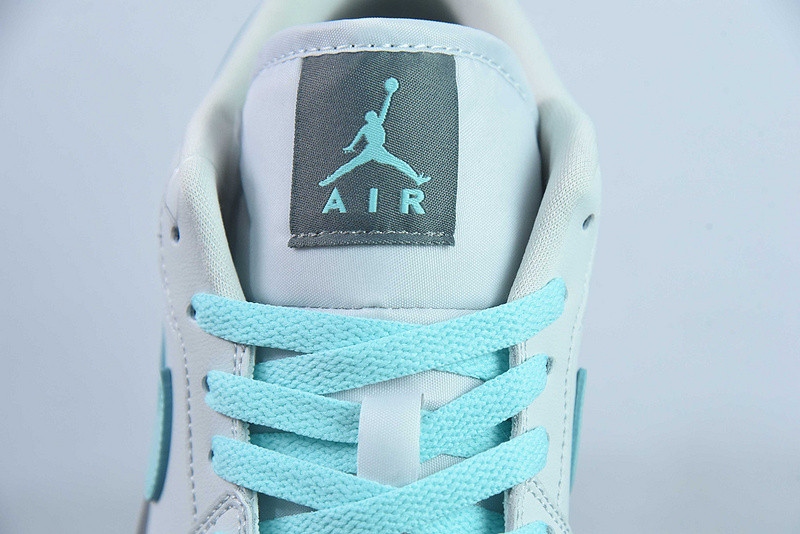 Air Jordan 1 Low "Polaroid" HQ3599-025