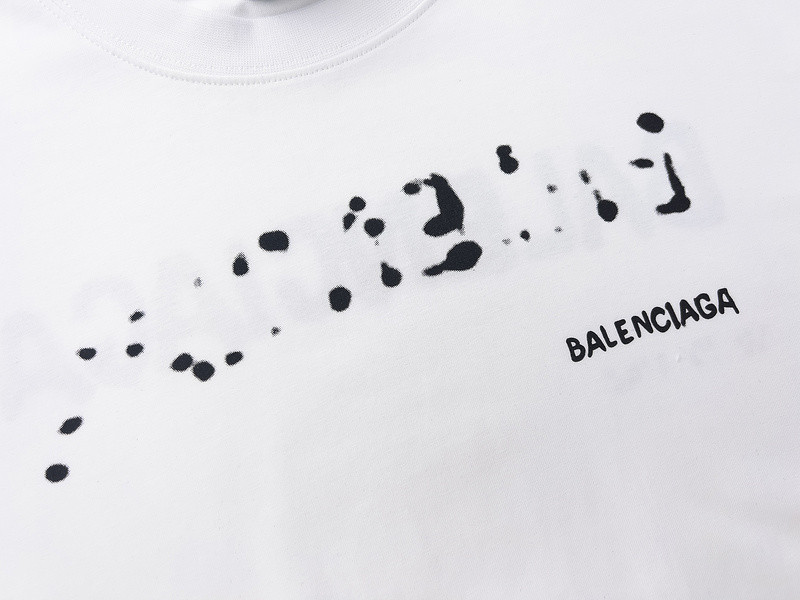 Ba*len*cia*ga clothes