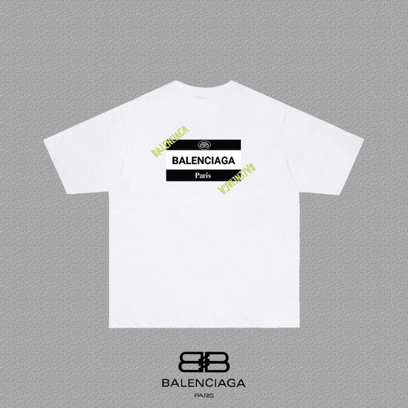 Ba*len*cia*ga clothes