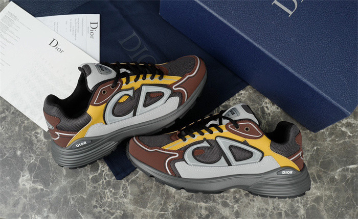 dio* sneaker