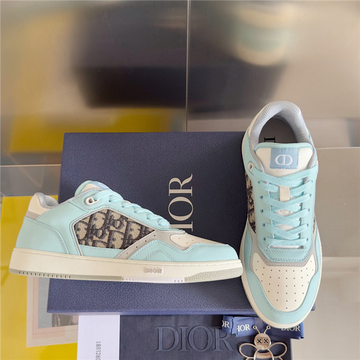 dio* sneaker