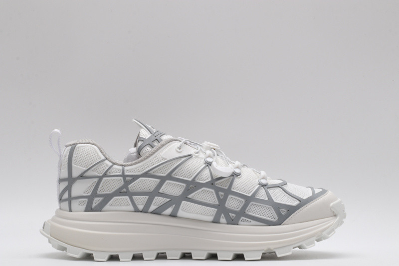 dio* sneaker