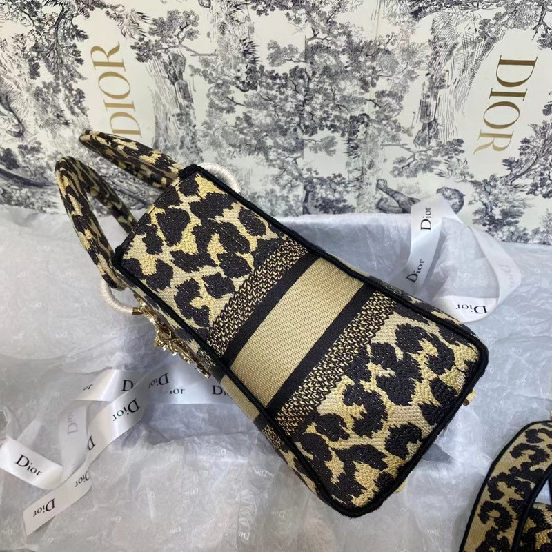 D10r bag