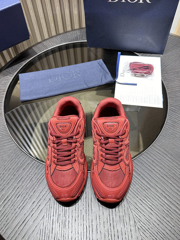 dio* sneaker