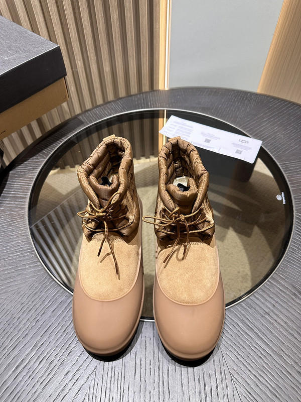 UGG