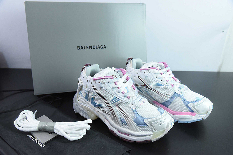 Ba1en*iaga runner sneaker
