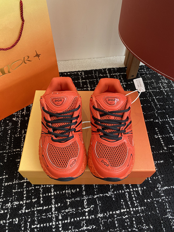 DIO* SNEAKER