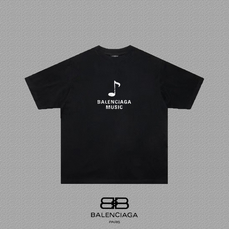 Ba*len*cia*ga clothes