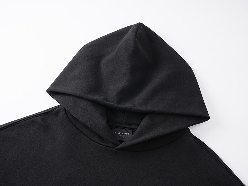 Ba1en*iaga clothes