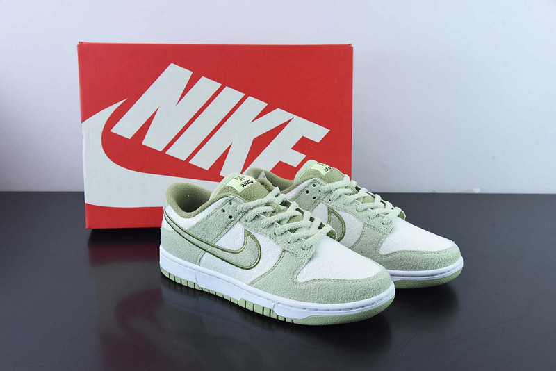 nike dunk low se fleece pack honeydew (w) dq7579-300