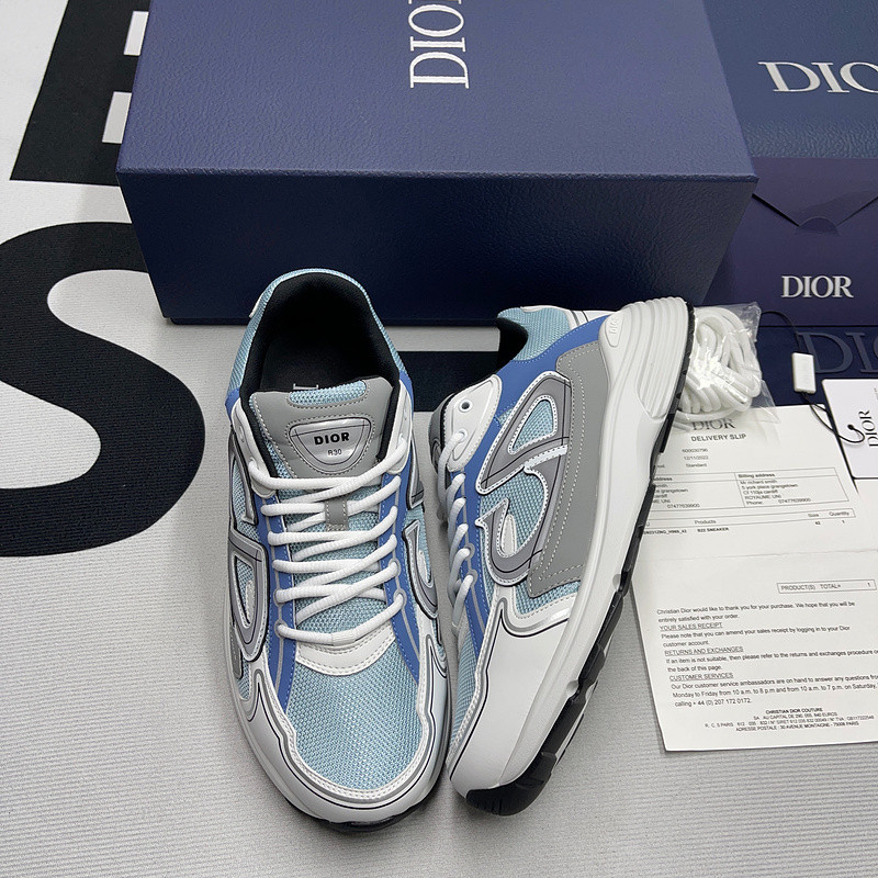 dio* sneaker