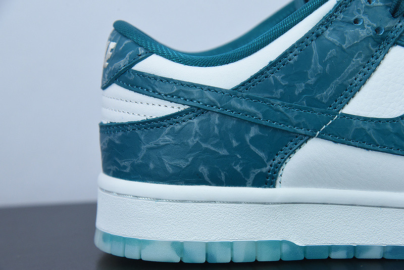 nike dunk low “ocean” dv3029-100