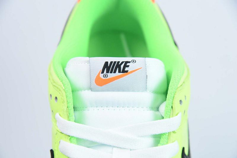 nike dunk low “glow in the dark” fj4610-702