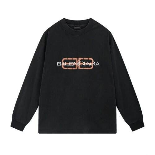 Ba1en*iaga clothes